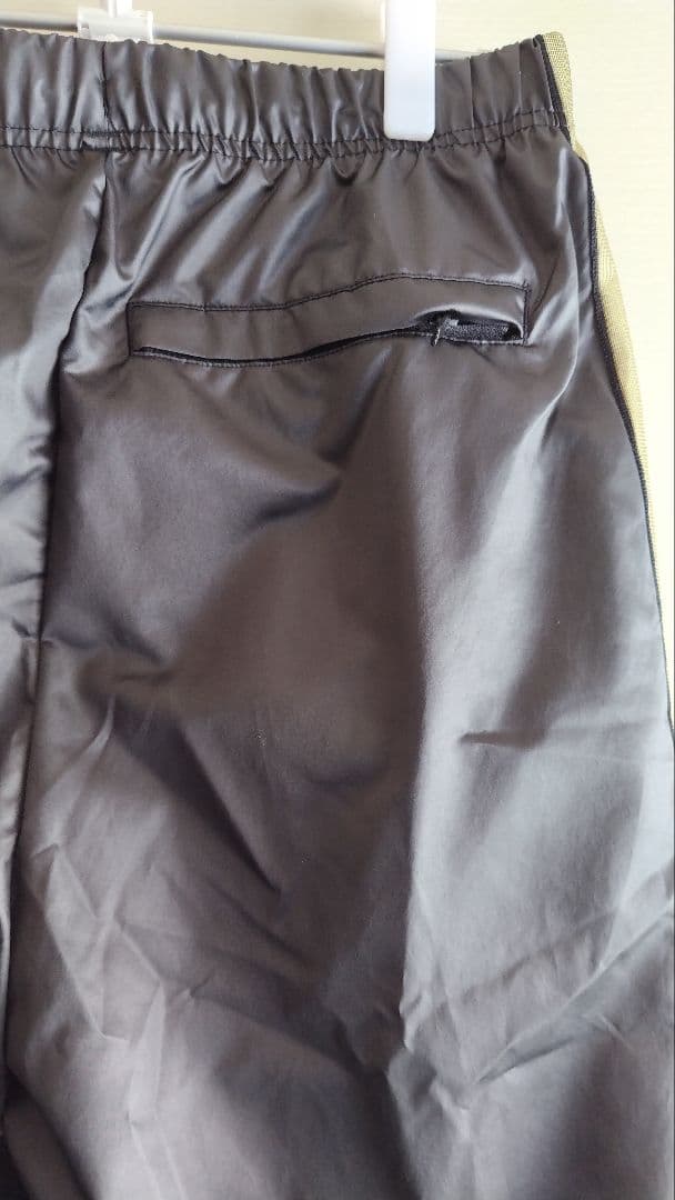 adidasセットアップ上下ウインドスーツ、ブラックゴールドL