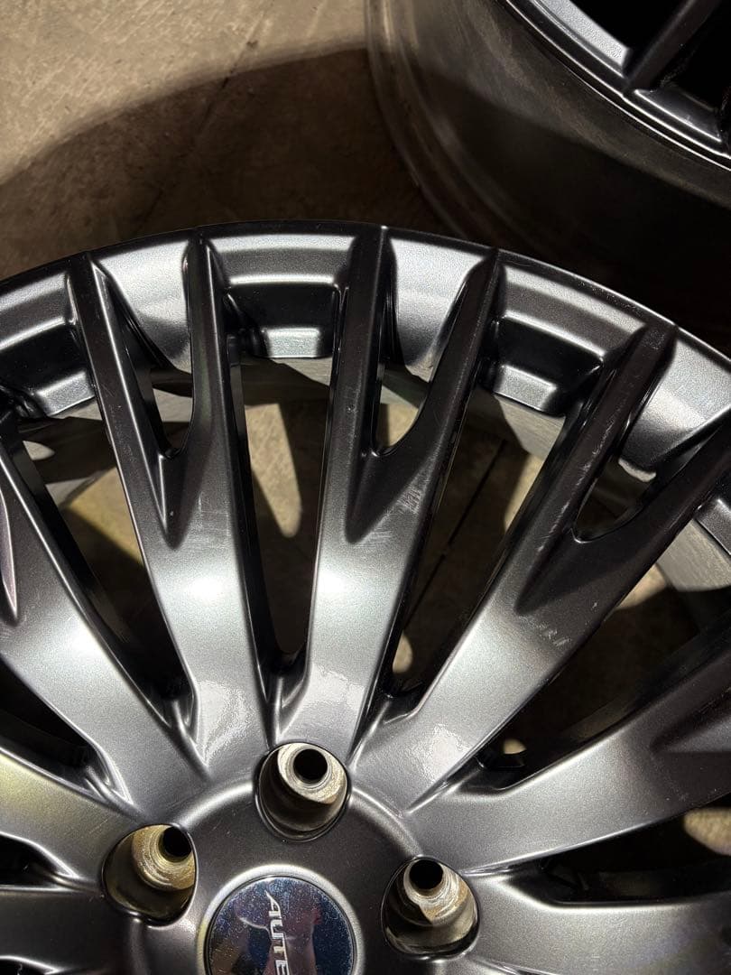 日産AUTECH20インチアルミ