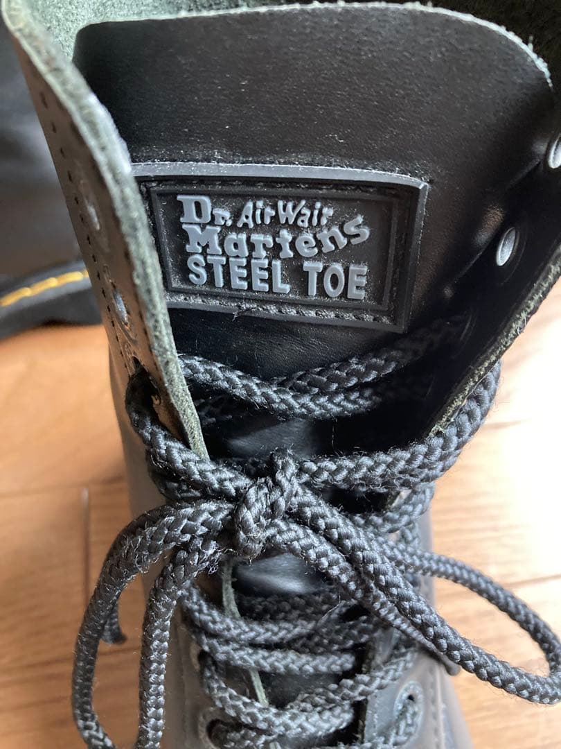 Dr.Martens ドクターマーチン 10966 キャップトゥブーツ UK9