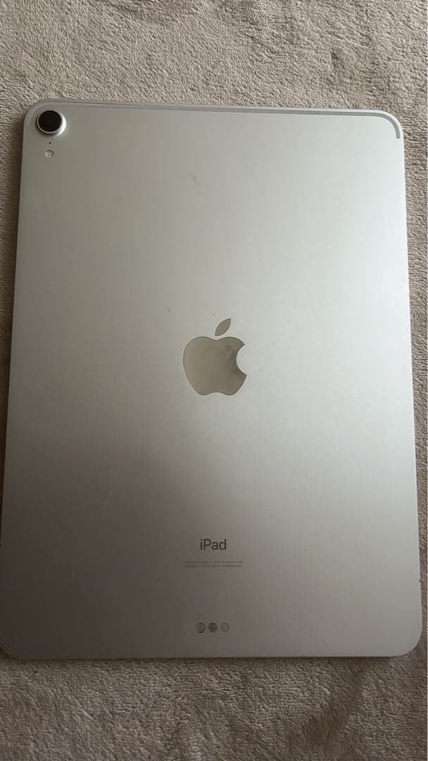 Apple iPad Pro第一世代　11インチ　シルバー