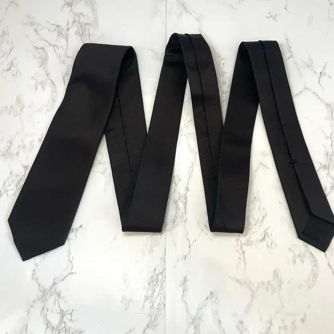 22日迄メリクリ特価！【箱付き極美品】グッチ 蜂 ブラック ソリッド ネクタイ
