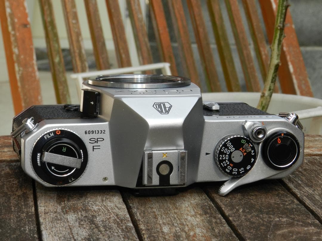 泣き虫　極美品　PENTAX SPOTMATIC F 一眼レフカメラ