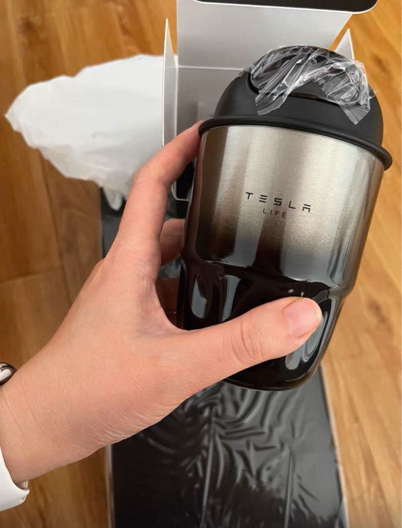 新品 Tesla テスラ ブラック メタリックグラデーション コーヒーカップ
