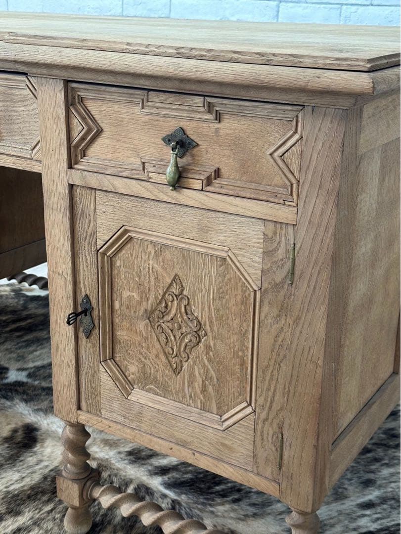 【チャーリー 】1960年　ベルギー　ビンテージ デスク 机 作業台