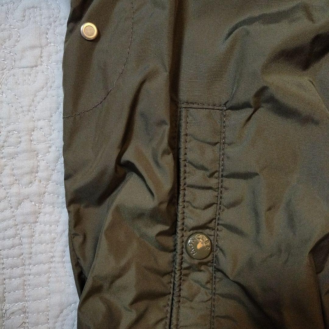 モンクレール　キッズ130 ナイロン　パーカー　ブルゾン