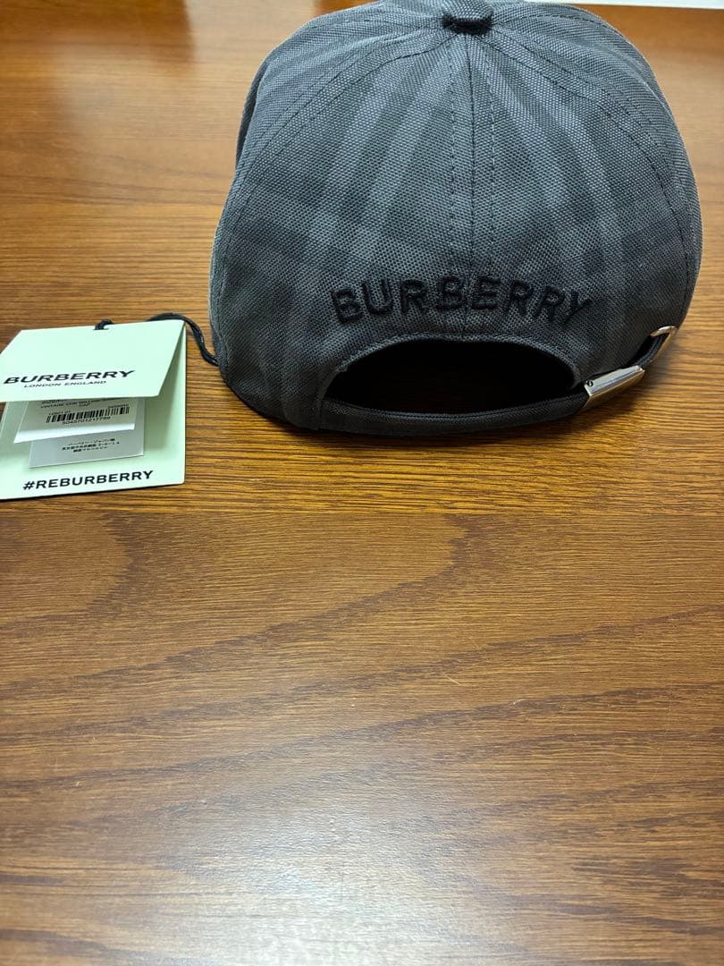 未使用品BURBERRY 帽子 キャップ ユニセックス チェック柄 Mサイズ