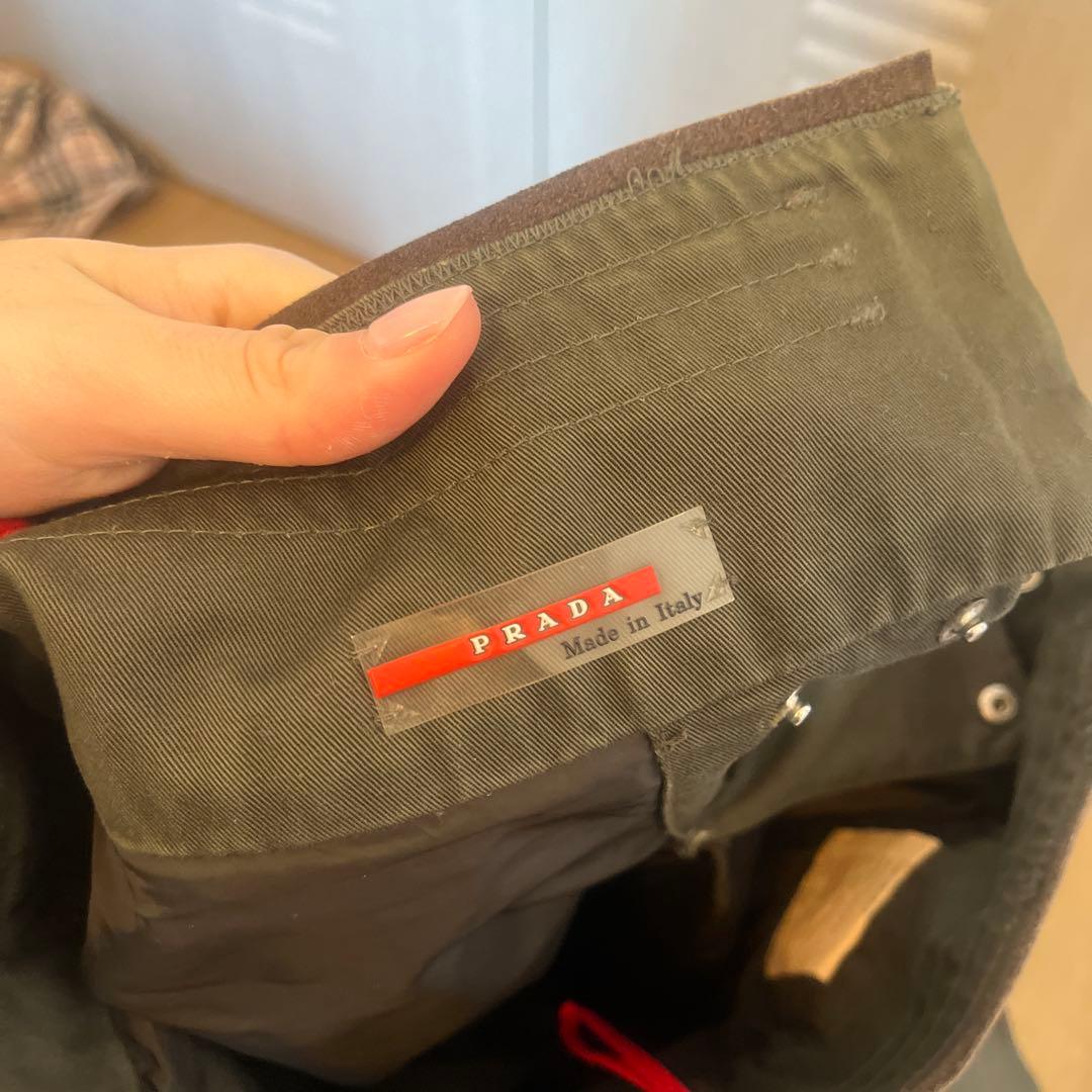 プラダスポーツ　プリーツスカート サイドボタン付き