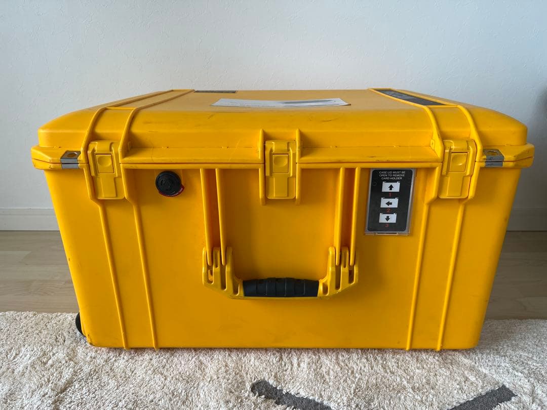 PELICAN AIR イエローケース キャスター付き