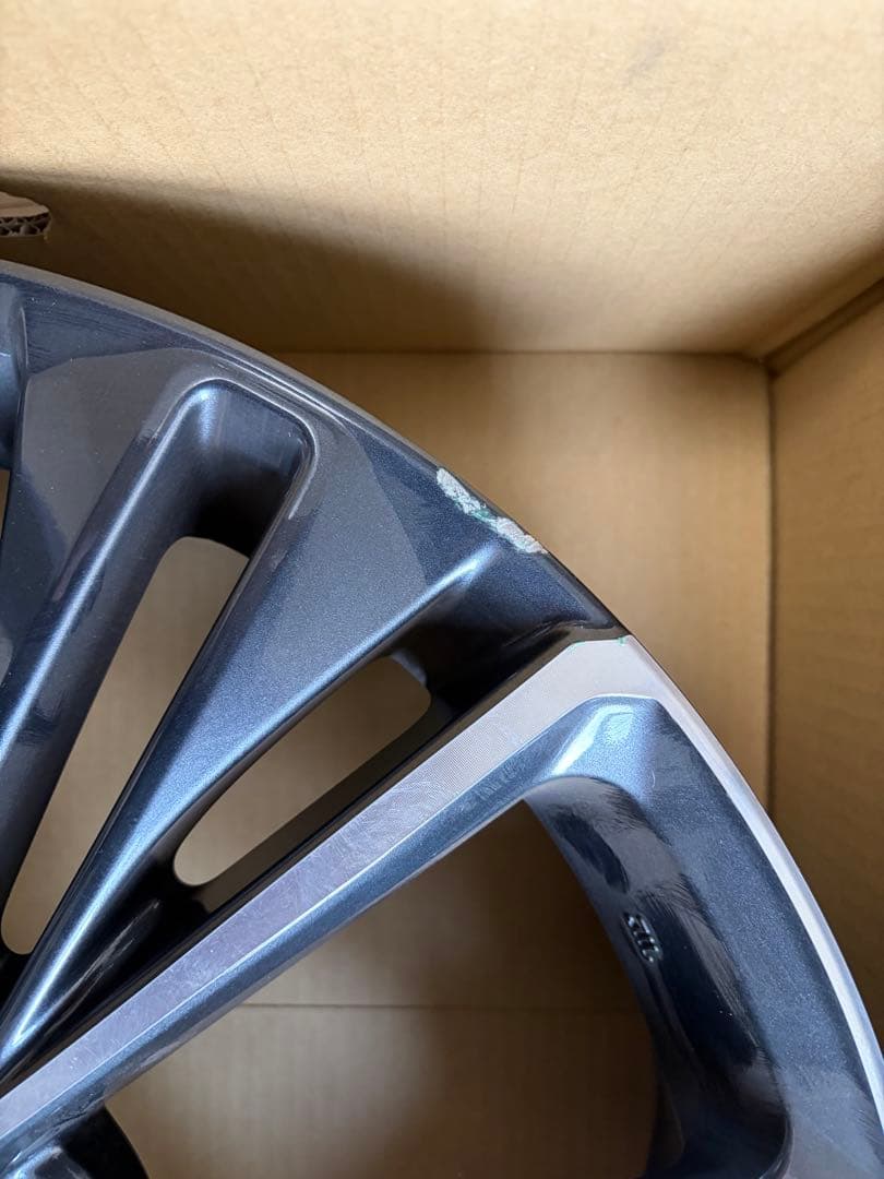 60プリウス19インチ ホイール４本