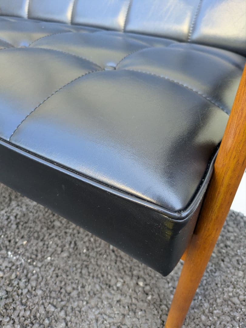 カリモク60 Kチェア スタンダードブラック 2シーター ミッドセンチュリー