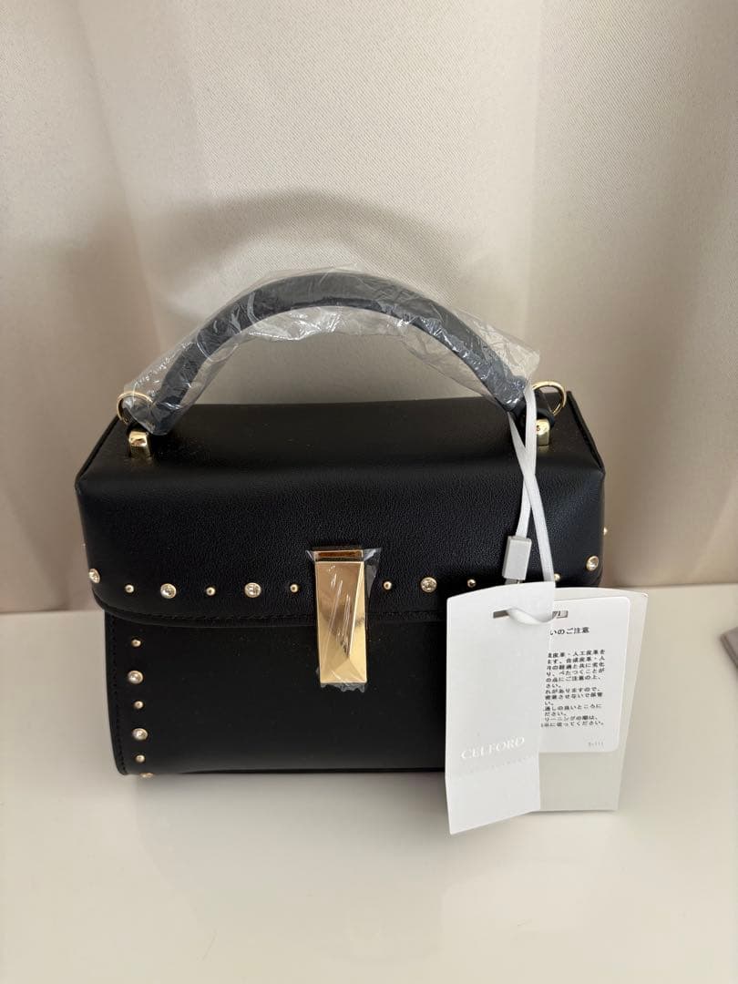CELFORDセルフォードリュタンビジュースタッズポシェット ブラック