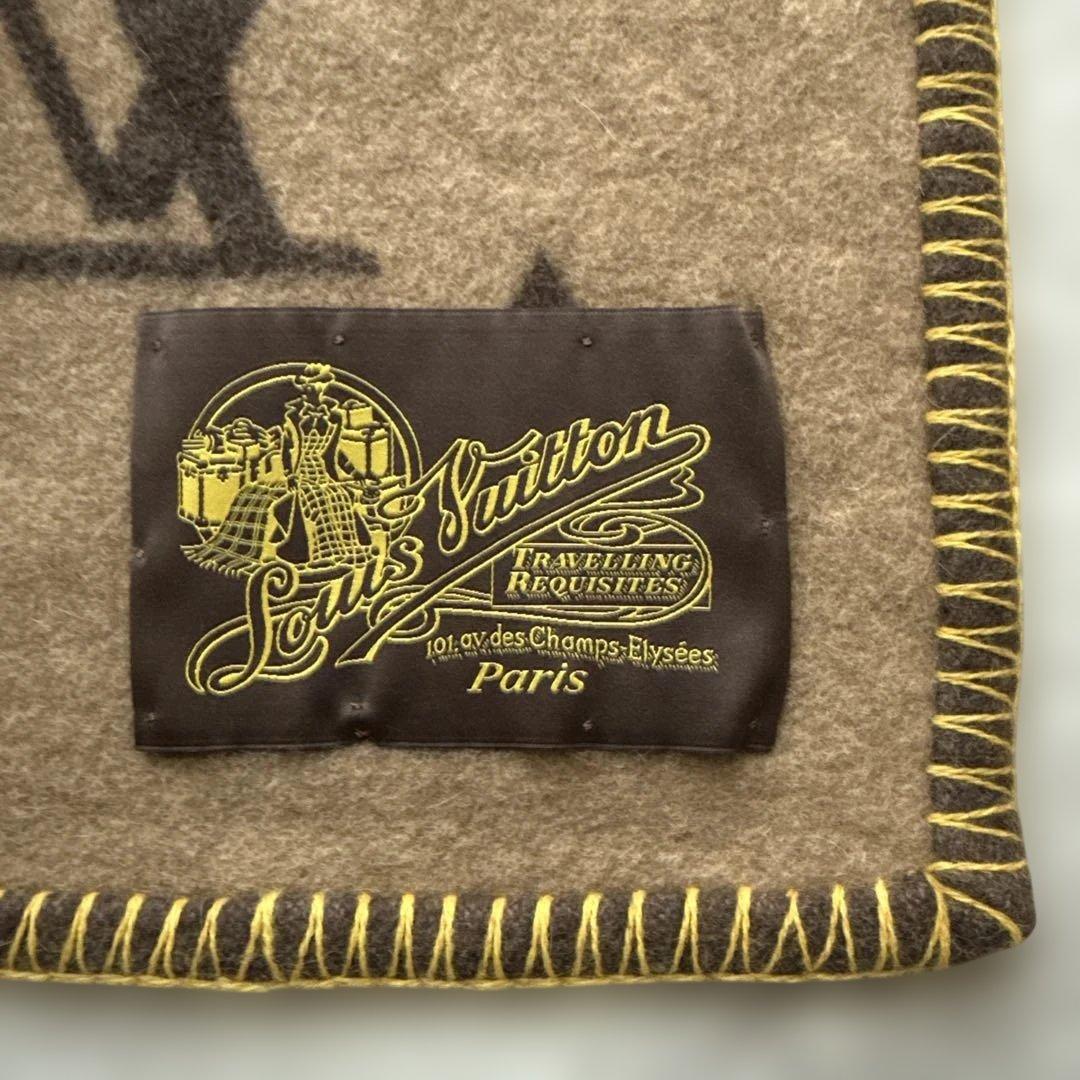 LOUIS VUITTON【ルイヴィトン】モノグラム リバーシブル✨ブランケット