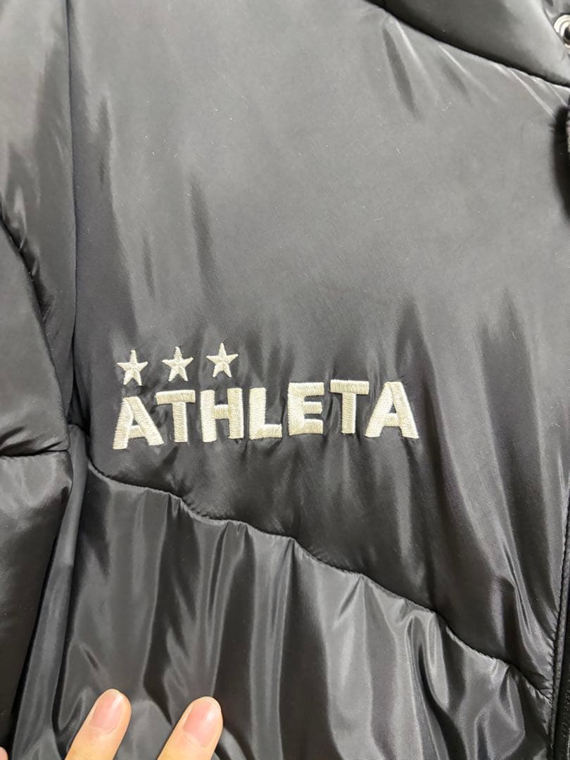 ATHLETA フード付き ブラック ダウンベンチコート