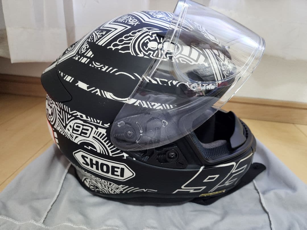 ショウエイヘルメットZ-7 B+COM 6X付属