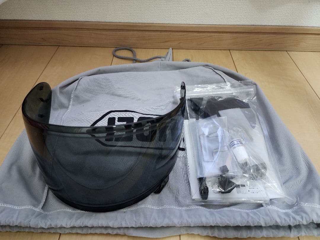 ショウエイヘルメットZ-7 B+COM 6X付属