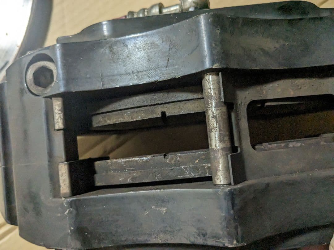 IDF4 6ポットブレーキキャリパー