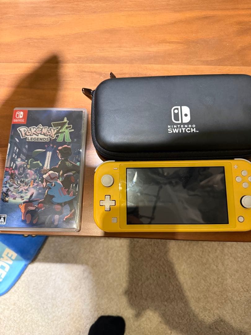 Nintendo Switch Lite イエロー ポケモンレジェンズ付き