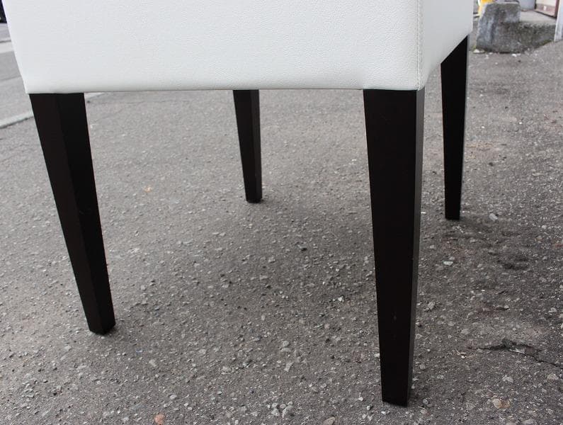 カッシーナ カトリーヌ・メミ ギャラリーチェア 白本革張り