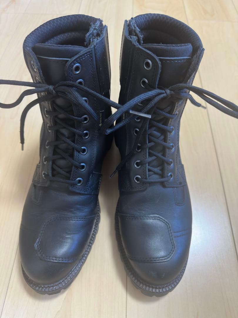 ガエルネ　Gストーンゴアテックス　26センチ