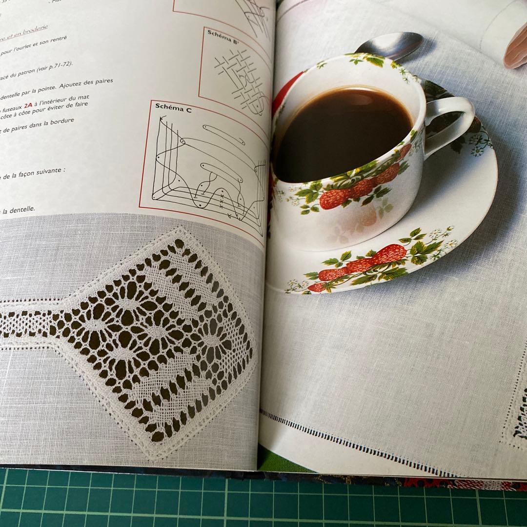 ボビンレースの洋書二冊