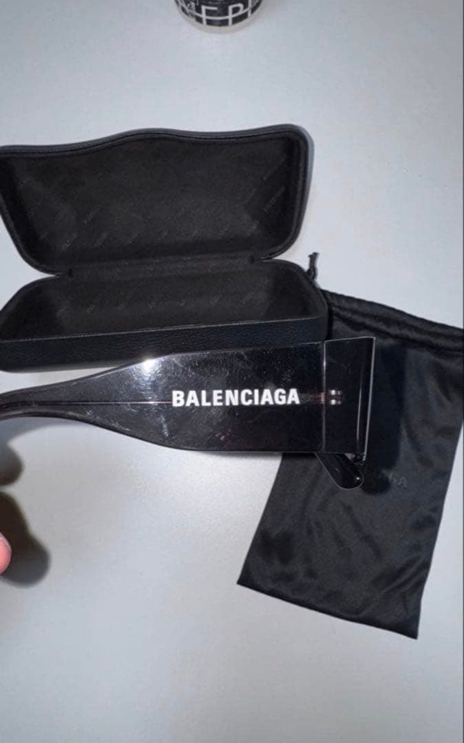 balenciaga サングラス　平本蓮着用
