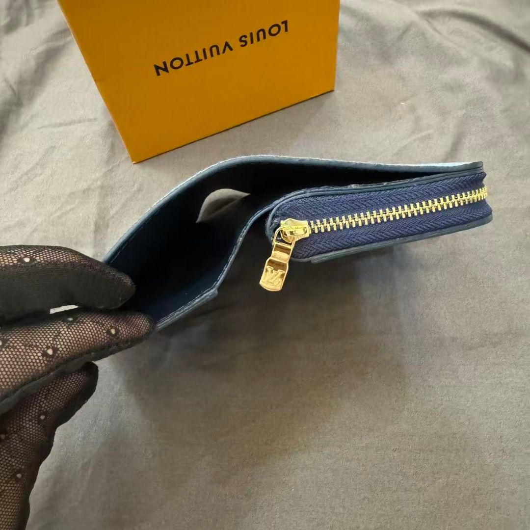 ✨早い者勝ち✨ 二つ折り財布