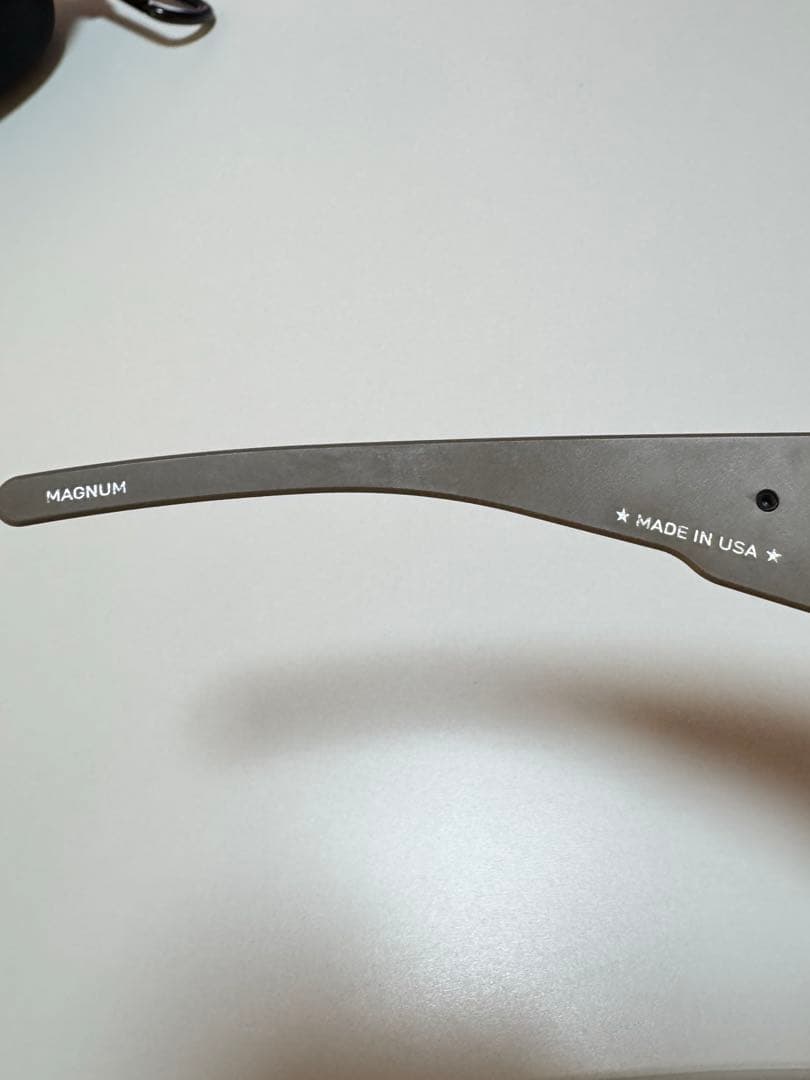 GATORZ MUGNUM サングラス　カーキ