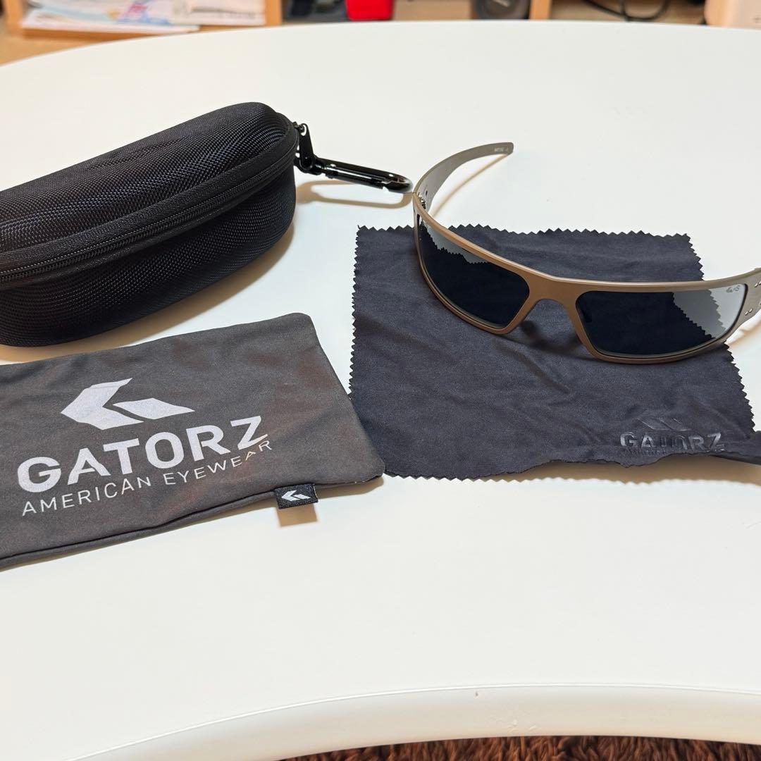 GATORZ MUGNUM サングラス　カーキ