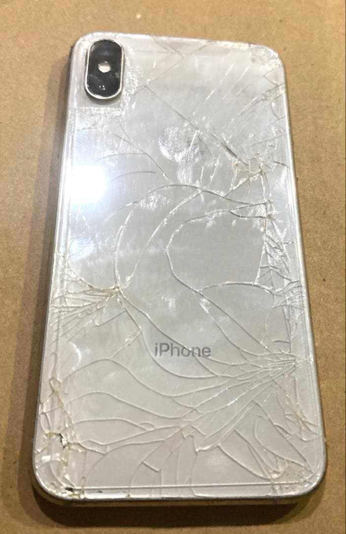 【ジャンク】　iphone XS 512gb 背面割れ等有り