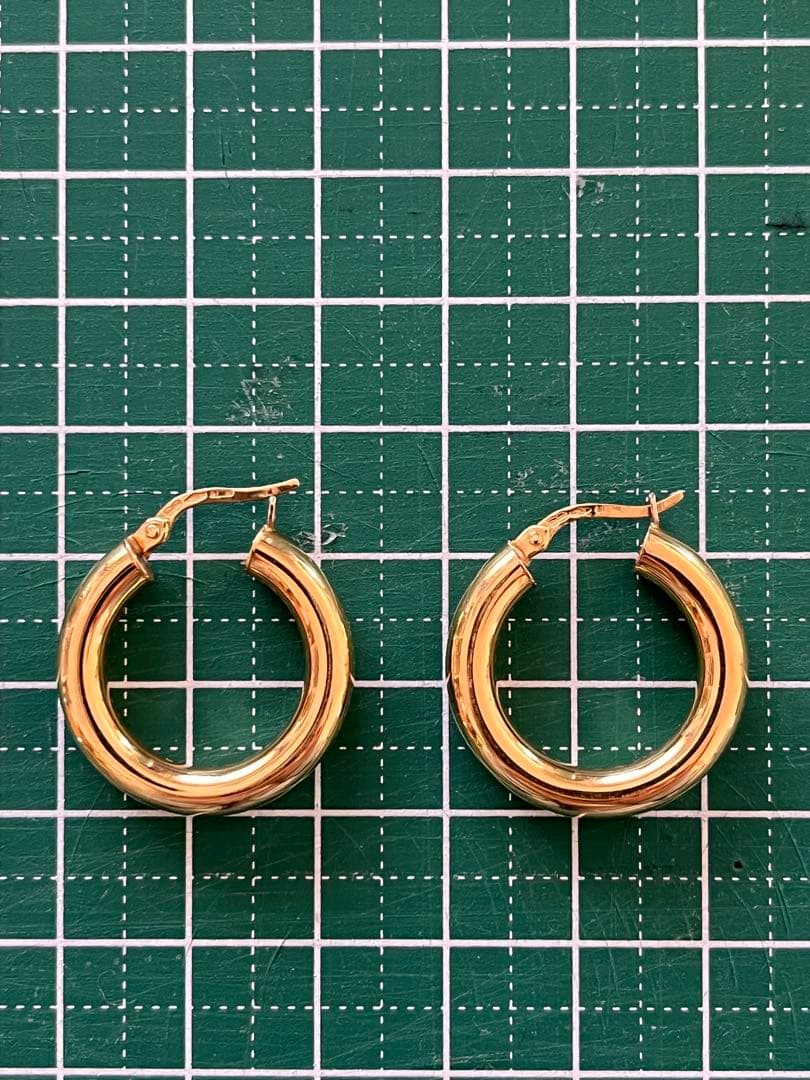 ウノアエレ　フープピアス