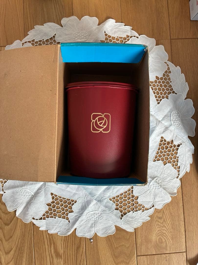 ヴィンテージタッパーウェア　バーガンディ色 食品保存容器 4個セット(箱付き)