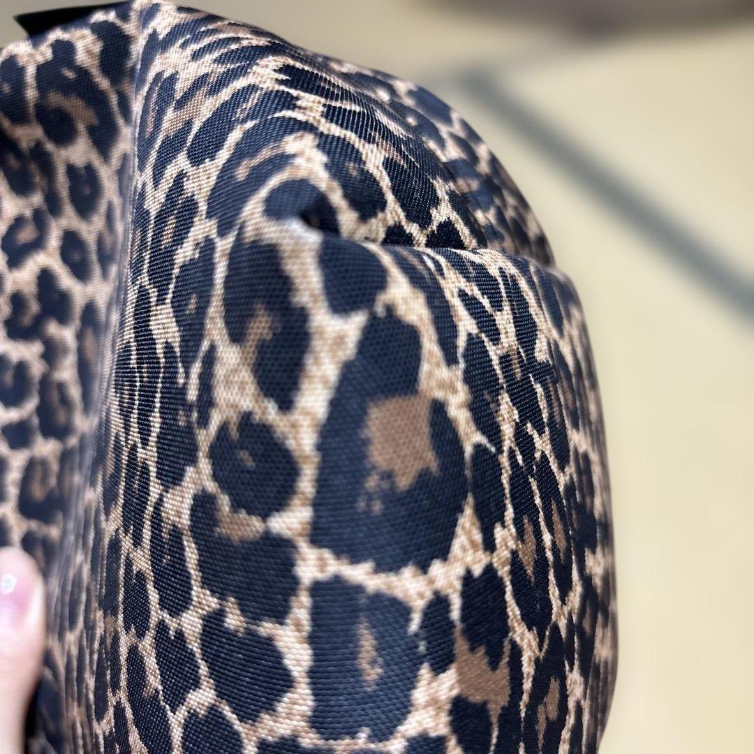 【美品】エルベ　ナイロン舟型ショルダーバッグS パンサー