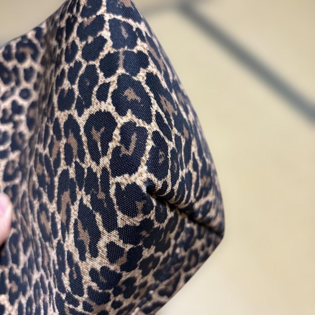 【美品】エルベ　ナイロン舟型ショルダーバッグS パンサー