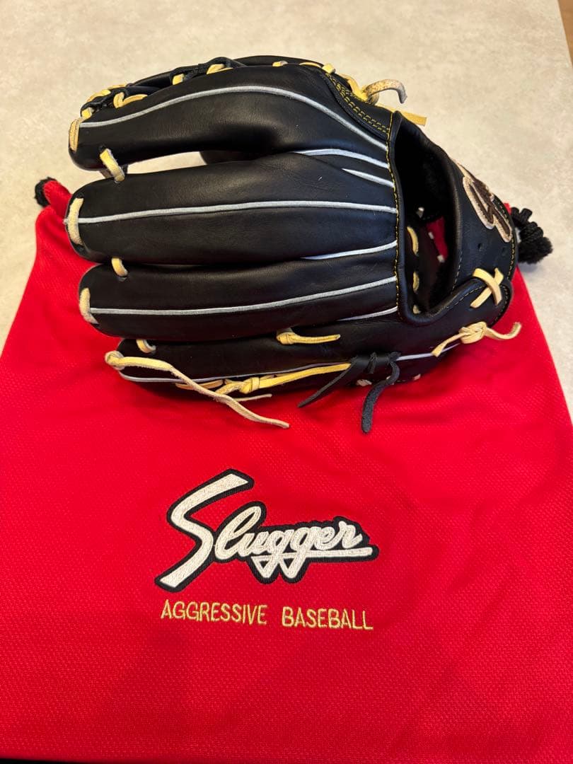 Sluggerスラッガー (D1)軟式グローブ　グラブ袋付