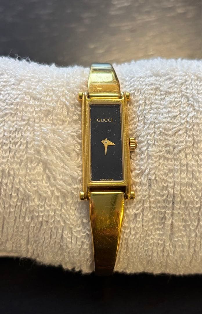 GUCCI ゴールド 腕時計