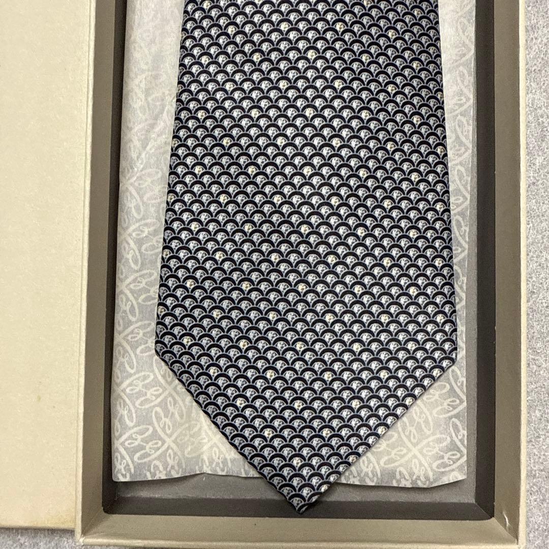 美品　ブリオーニ　ネクタイ　グレー　シルク