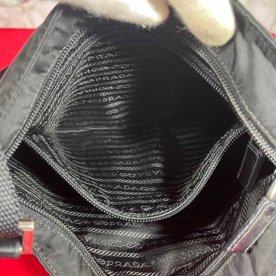 PRADA プラダ　ショルダーバッグ サコッシュ　ナイロン　黒　ヴィンテージ