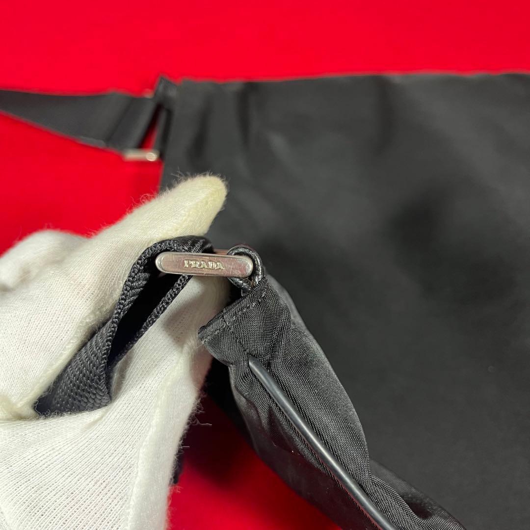 PRADA プラダ　ショルダーバッグ サコッシュ　ナイロン　黒　ヴィンテージ