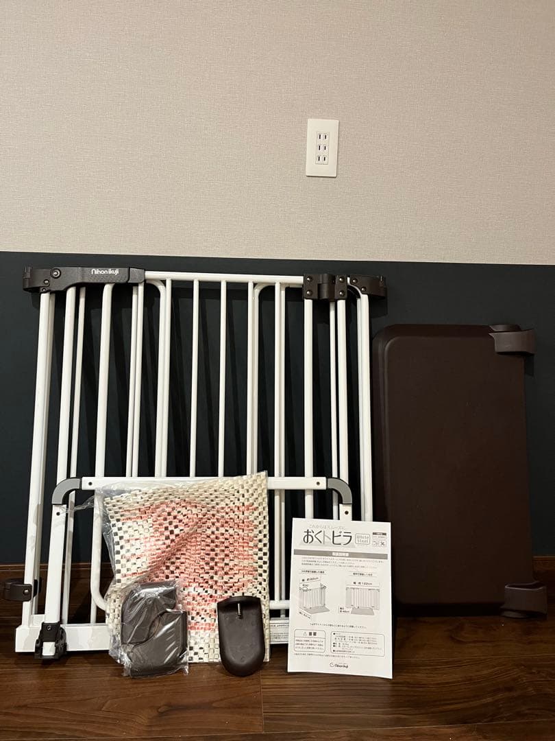 日本育児　おくトビラ　Sサイズ　白