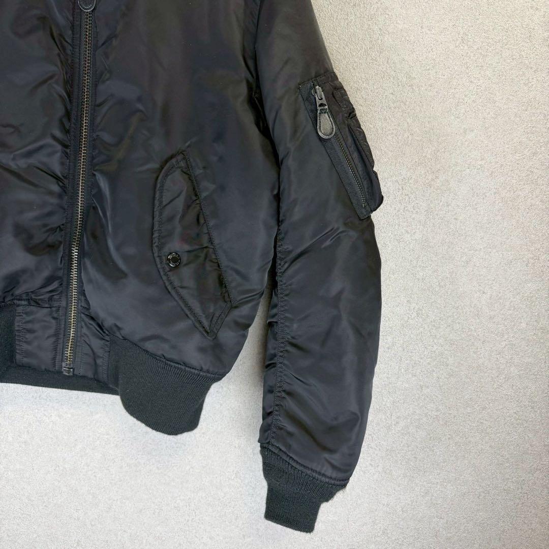 希少 AVIREX アーチロゴ フライトジャケット MA-1