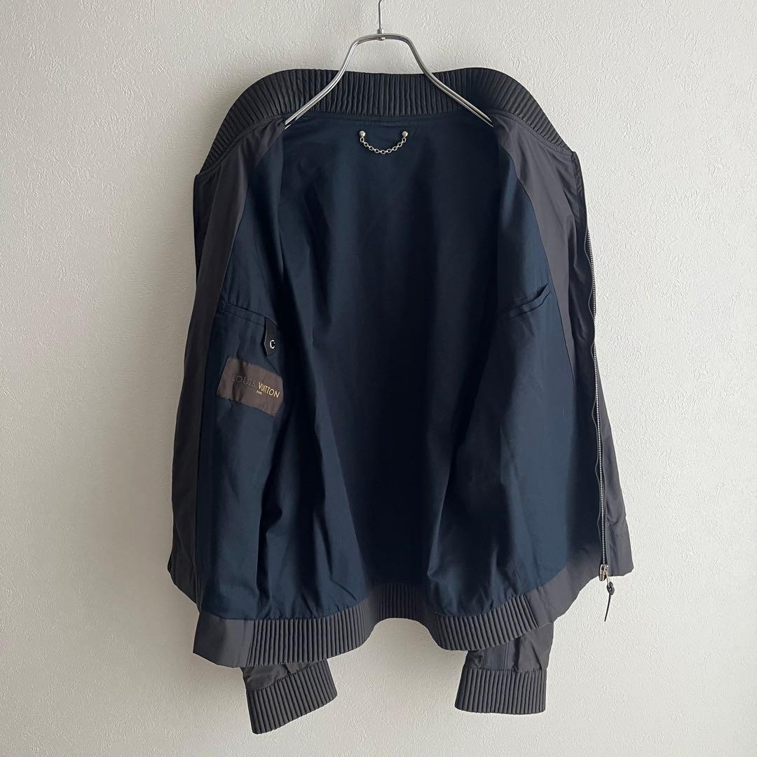 【希少】ルイヴィトン　ボンバージャケット　レザー切り替え　フロントロゴ　黒　48