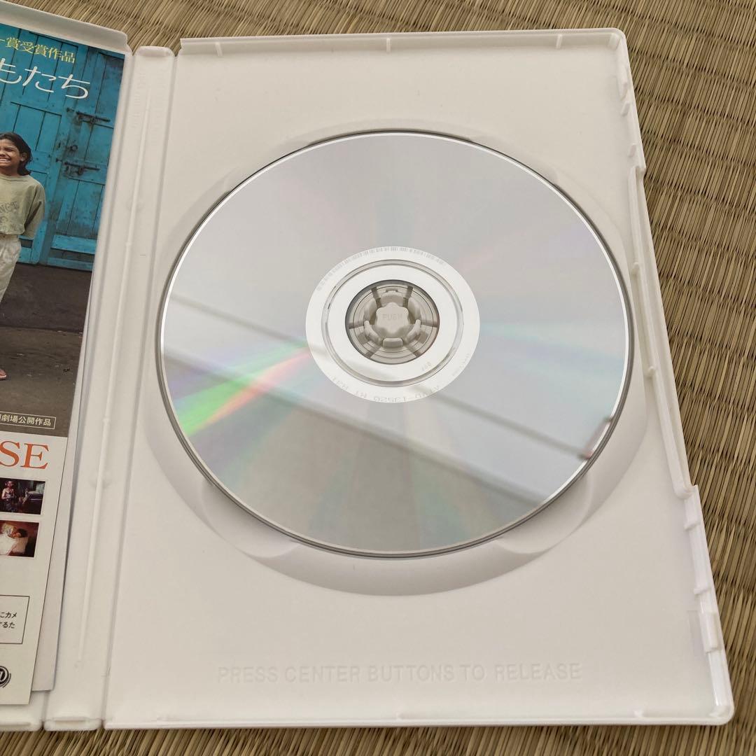 【美品】『（特別版）未来を写した子どもたち』（ポストカードブック付）