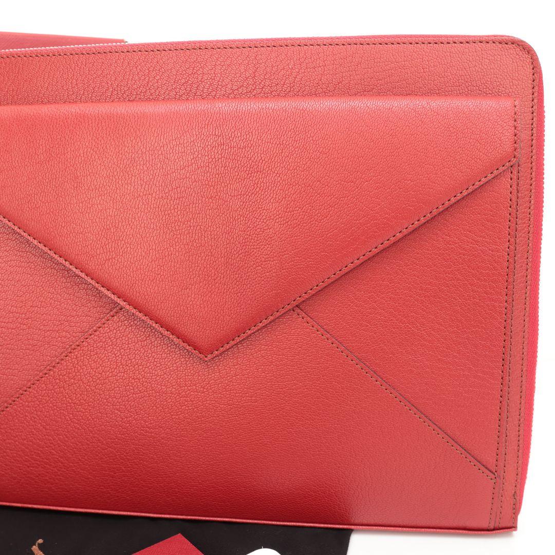 新品未使用 カルティエ Cartier レッド クラッチバッグ