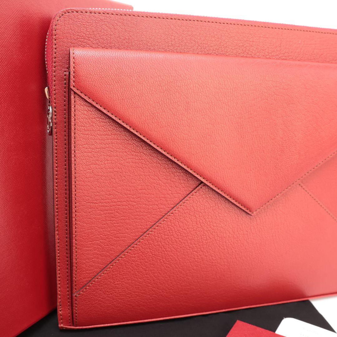 新品未使用 カルティエ Cartier レッド クラッチバッグ