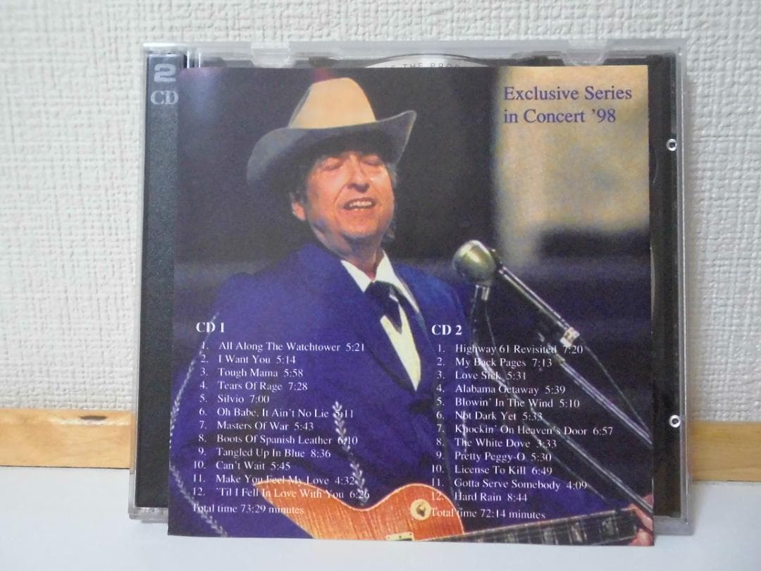 ボブ・ディラン　Everything Looks Far Away (2CD)