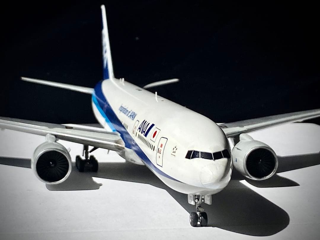 プラモデル完成品 ハセガワ ANA777-200 JA703A