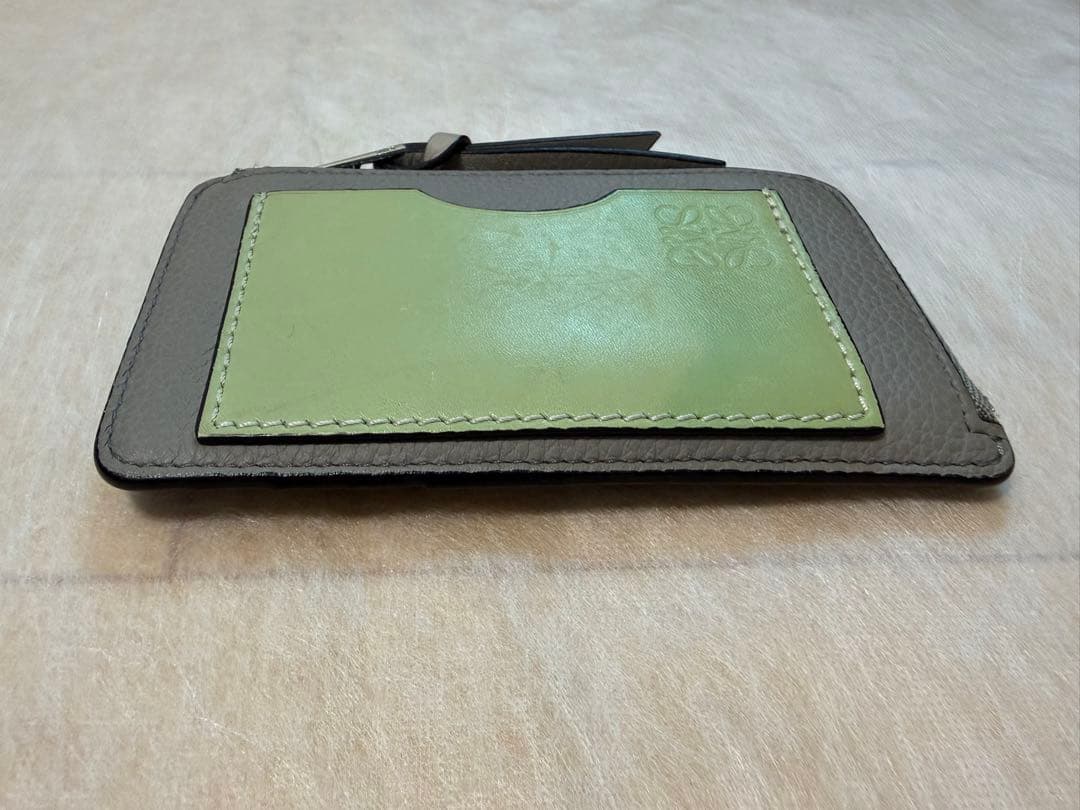 LOEWE カードホルダー　パールグレー／ライトペールグリーン