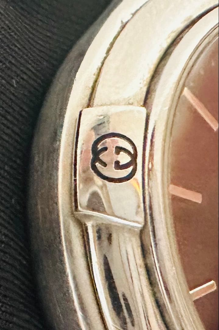 美品　GUCCI 9040Mブラック　腕時計