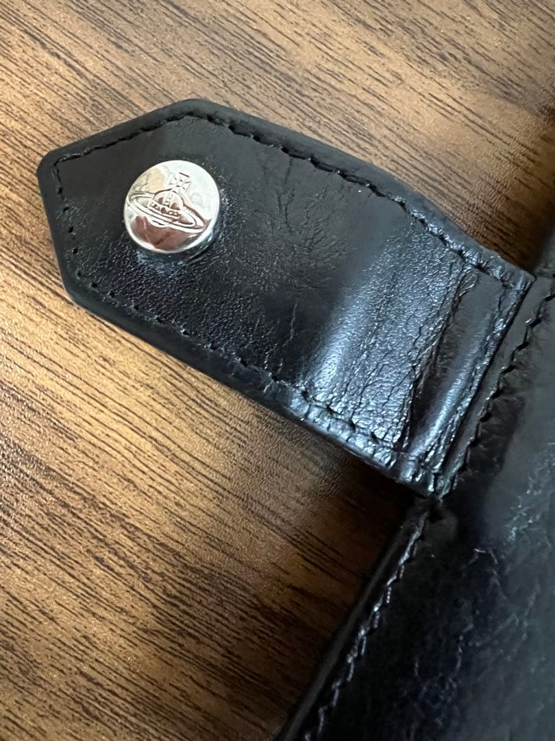 vivienne westwoodヴィヴィアンウエストウッド 二つ折り財布 黒