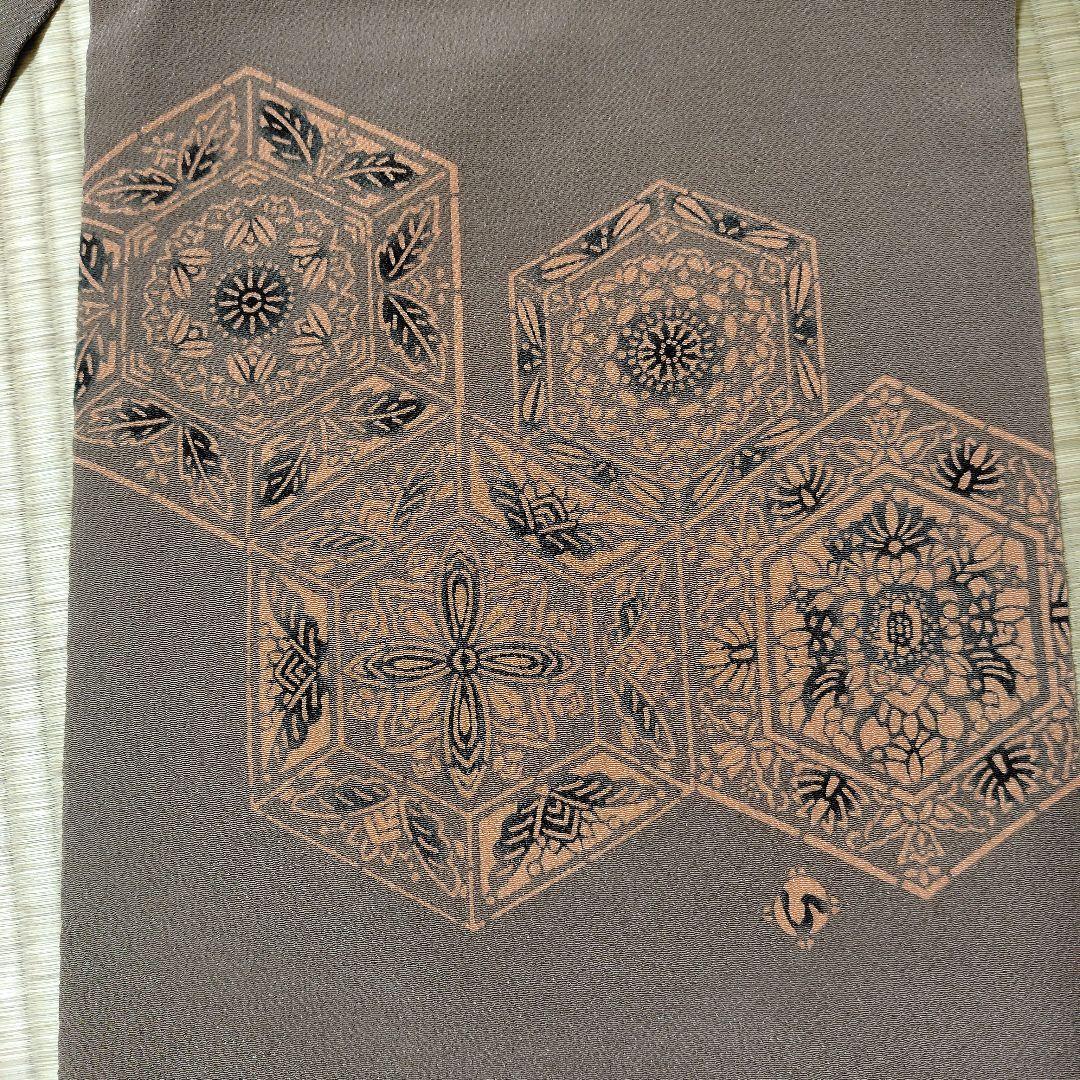 九寸名古屋帯　型染め　亀甲花文　草木手染　鬼しぼ縮緬　落款入り作家物？　着物a